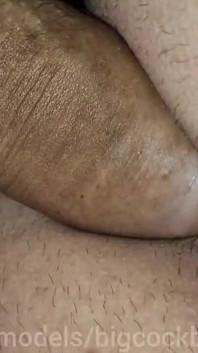 Mléčná Femboy studentka ošukal svou kamarádku z vysoké školy bez kondomu se sexy mrdkou!