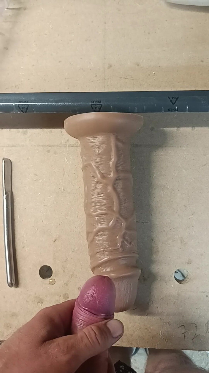 Artbigd: Gâchette Big Cock