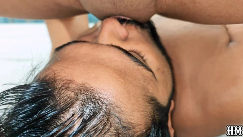 Hotmaster21: Sex cu fratele vitreg și sora vitregă