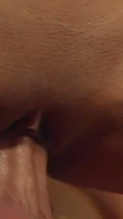 Onlyvids: Rubias insaciables comparten polla gruesa y semen caliente