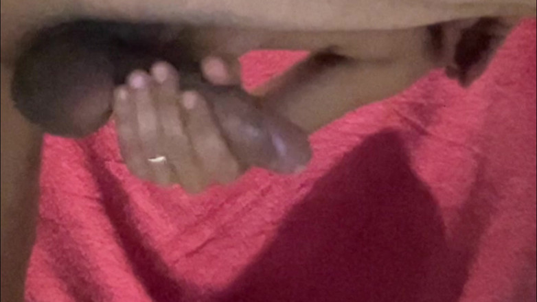 Naughty Cock: Masturbuje Se Zády.