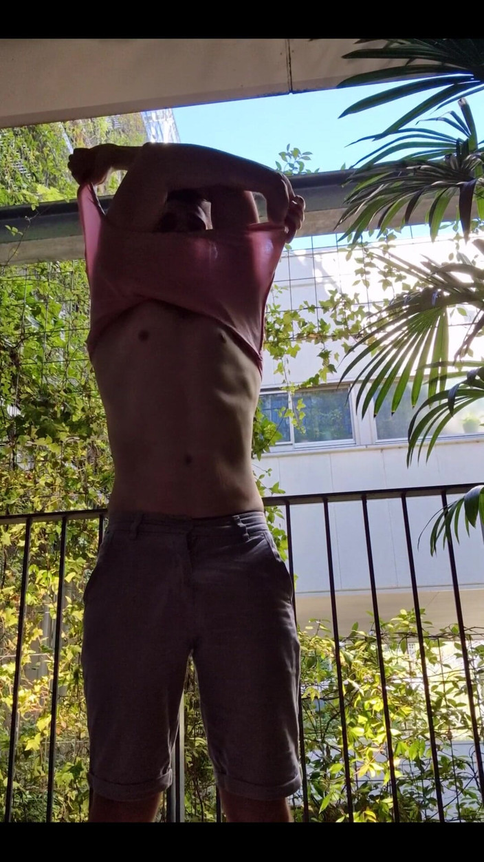 Snauwflake: I've Just Arrived in My Hotel