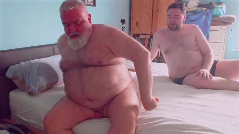 cuddlebearbln: एक बार फिर इस सेक्सी लड़के के साथ एक समय