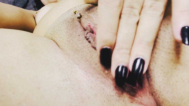 Lidi Ferrari: Am băgat dopul în cur până am venit, plin de poftă...