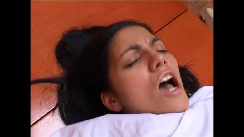 MMV films - The Original: Sexy brünettes teen bekommt einen harten fick