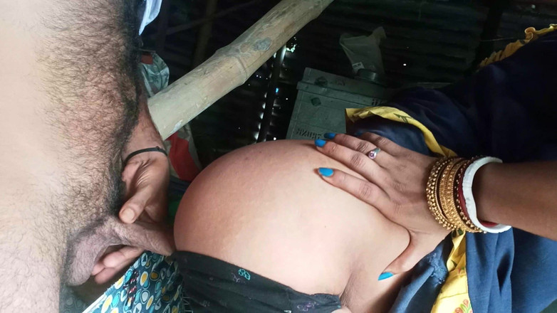 FireeCouple: Pembantu rumah kedai dikongkek dalam gelap apabila dia datang untuk...