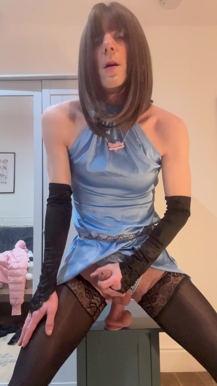 Jessica silk: 딜도를 타는 Jess Silk