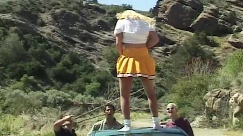 BANGORA RETRO CLUB: Coed Kelly Gets Her Pussy Licked and Fucked Outdoors