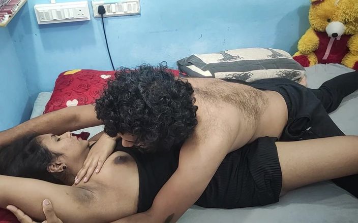 Vaishnavysharunraj: Fată sexy desi malayali modernă sex incitant cu fratele ei...
