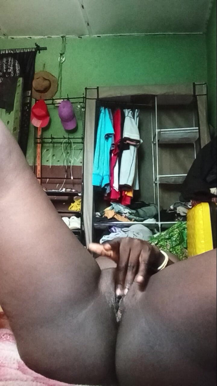 vickybanky009: Pepek eboni
