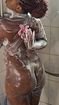 Mijn poesje wassen na het masturberen
