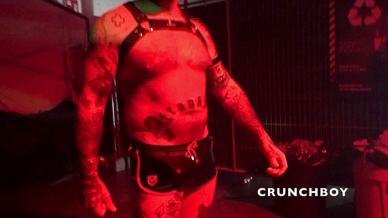 BERLIN BAREBACK CLUB: Fist per Ashley Rider e Francy T.