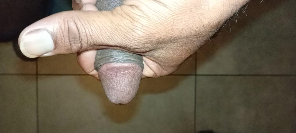 Kejken87: Thư giãn với tay trong phòng tắm