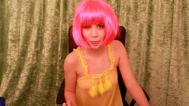 Toy Sluts: Colored hair teen masturbation