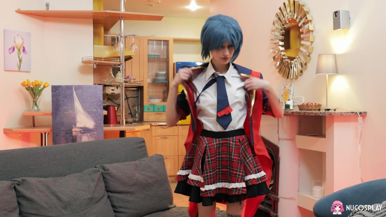 Nu Cosplay: Mavi saçlı kız Sasha Paige sıkı küçük amcığını sikmeyi seviyor