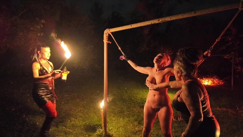 Domina Dark: Fire Breather