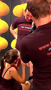 Ggg John Thompson โชว์สาว MILF สาวบาง หื่นจัด กลุ่มเย็ดกัน