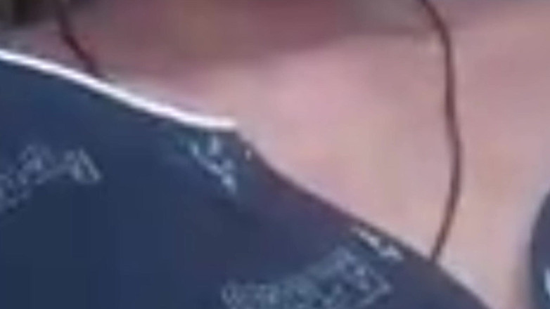 DesiBurChudai: 夫が外出した後、義理の義兄はとても激しく