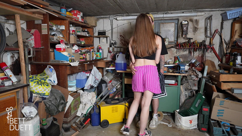 BettDuett: Sex v sousedově dílně !!