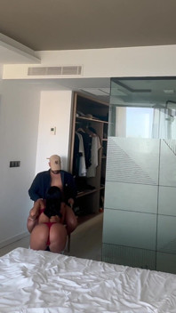 Per la sorellastra la mamma non torna a casa quindi smettila di trovare scuse, se vuoi toccarlo, toccarlo.mp4
