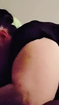 Hétéro, un étudiant se tape sa marque pour des gumjobs par sa belle-mère