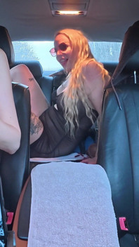 Lesbian Car Sex Escalated! Face and Mega Public Walk! Construction Workers Are Freaking Out!