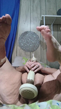 Apabila dildo tidak akan melakukannya mendapati sesuatu yang besar dan berkuasa untuk dikongkek