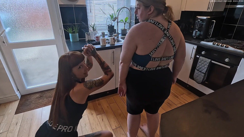 Yourfavecumslut: I Let My Boyfriend Fuck the Older Woman Next Door!