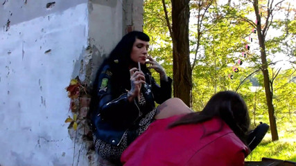 Domina Lady Vampira - SM Studio Femdom Empire: Una bella vista 2