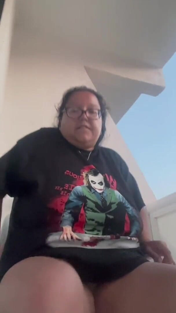 Indian fuck queen: WildEnglishbbw मेरी सिल्ट फिंगरंग मेरी चूत और गांड को मेरी बालकनी पर रगड़ रही है