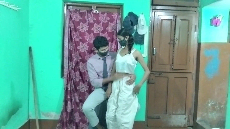 Horrny-Archana: Professora hindi castiga menina estudante