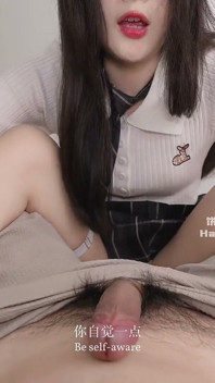 [piedi] Jk ragazza del college uniforme sega con i piedi, sperma sulle mutandine e piedi