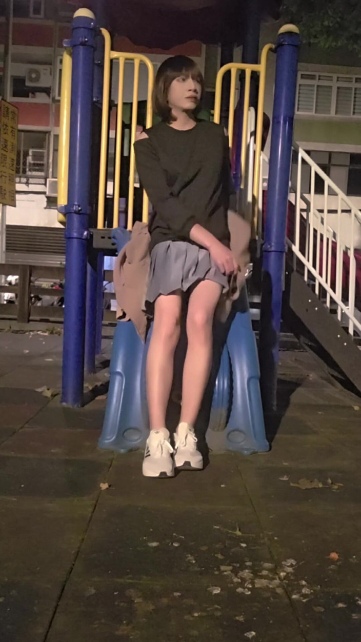 Taiwancdgirl: Pseudo-Niang Tingxuan açık hava mini etek sergisi