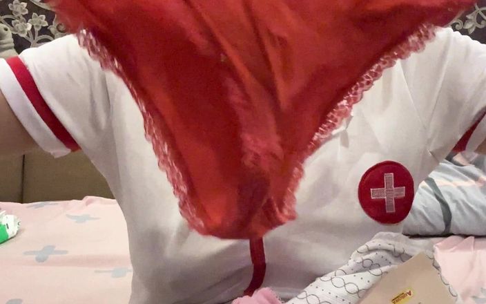 LarisaCum: Eu mostro minha calcinha!