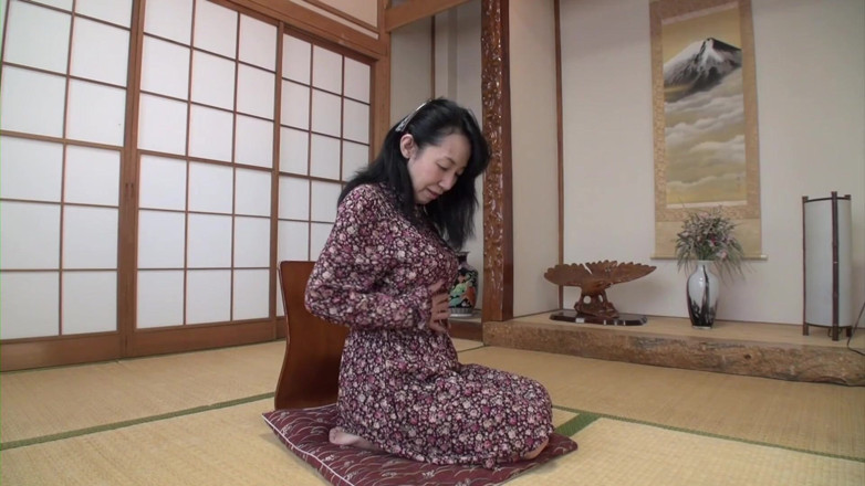 Japan Lust: Bà già Nhật Bản vú to cởi đồ và cưỡi cu