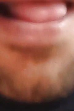 Trou de bouche X dans un tunnel