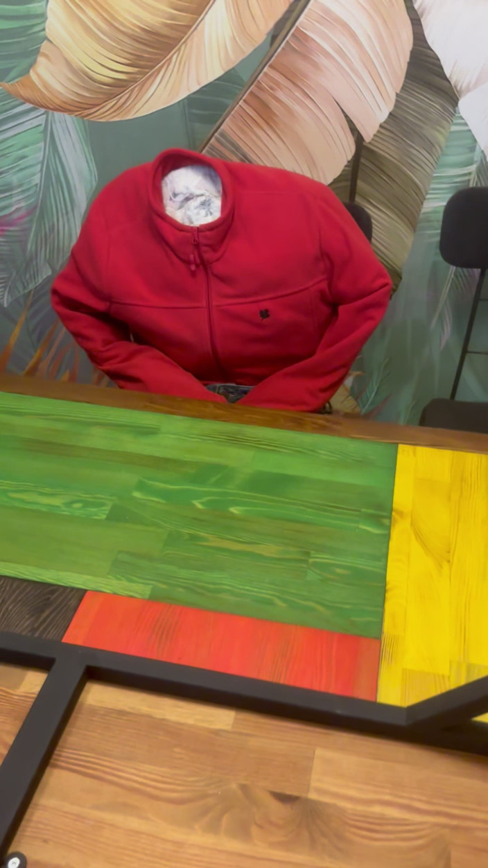 cd_aysemmm: Üvey oğlumu üvey babasının önünde boşalttırdım