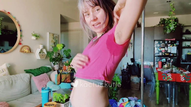 kactus kutie: Showing You My Sweaty Shirt After My Walk