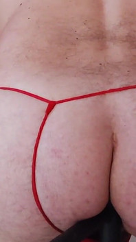 Jag spikade sängskenan till min röv