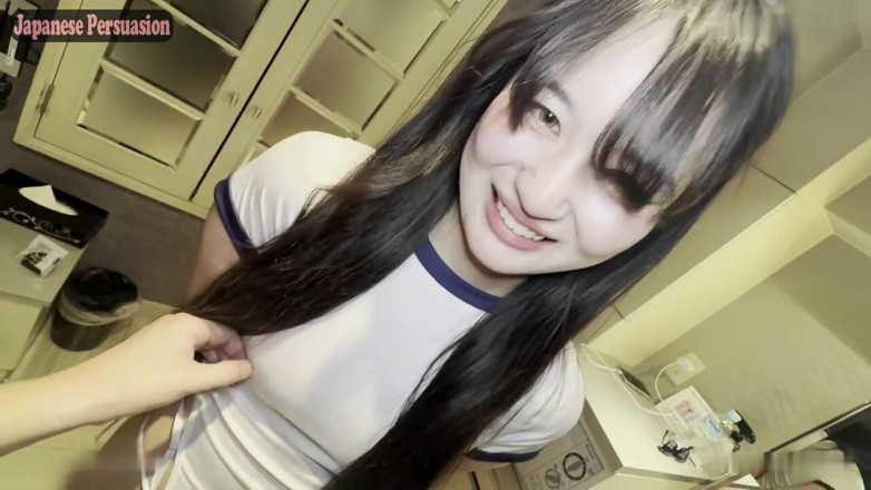 Jap Porn Project: 検閲なしの恩寵。遊び心のある衣装をまとった黒髪の洗練された美人が、感受性に支配され制御を失う