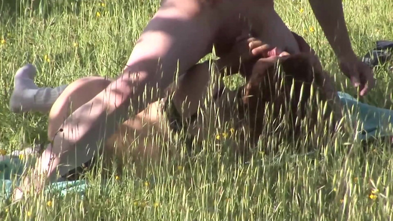 King Of Amateur: Überlappung echter Outdoor, Feld oder Strand?