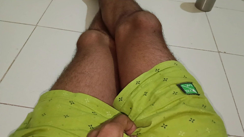 Sexboymanisha941: Indyjski gorący chłopak wytryski