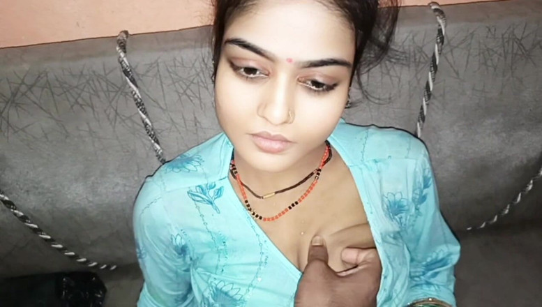 RAKP355: Bella ragazza musulmana indiana