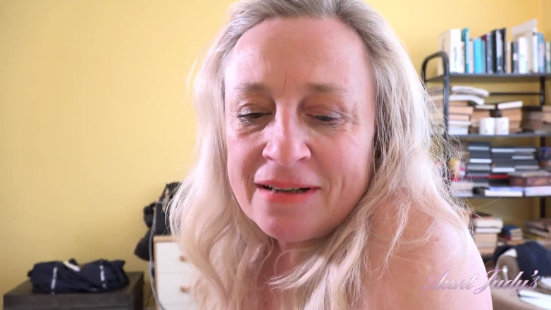Aunt Judy's: Auntjudys - Date Night with Horny Mature MILF Andrea Ann