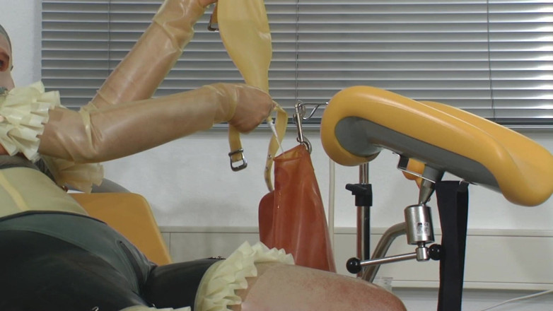 Rubber & Clinic Studio - 1ATOYS: Pisspants - hela gummi gyn pissar