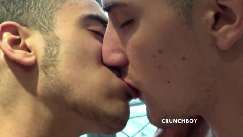STRAIGHT BOY CURIOUS: Matt fucked by sext Arab straight curious
