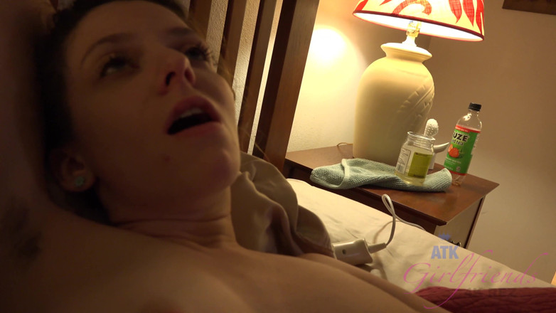 ATK Fans (Girlfriends): Virtual vacation on Molokai with slut Emma Evans 5/5