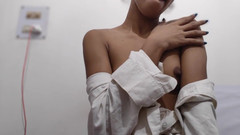 desigirl93: Desi Bhabhi si prstila kundičku a zvlhla ji