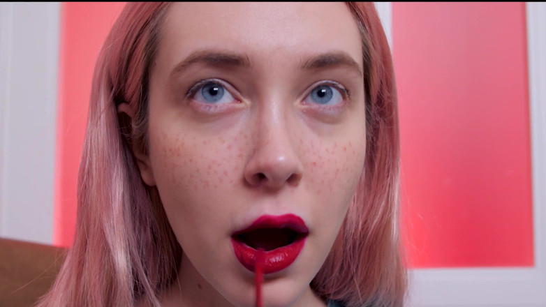 Loly Nebel Studio: Verehre mein gesicht, kleines spielzeug