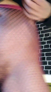 Ryska MILF dansade och onanerar, avslutar Brightly i strumpbyxor Ginnagg